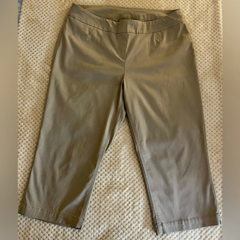 Women’s “Slim-sation by MULTIPLES” Slimming Khaki Capris - Picture 2 of 12